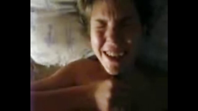 hd :  Ефектні порно відео онлайн безкоштовно оральні ласки молодої лесбіянки у ванній Сексуальні відео 